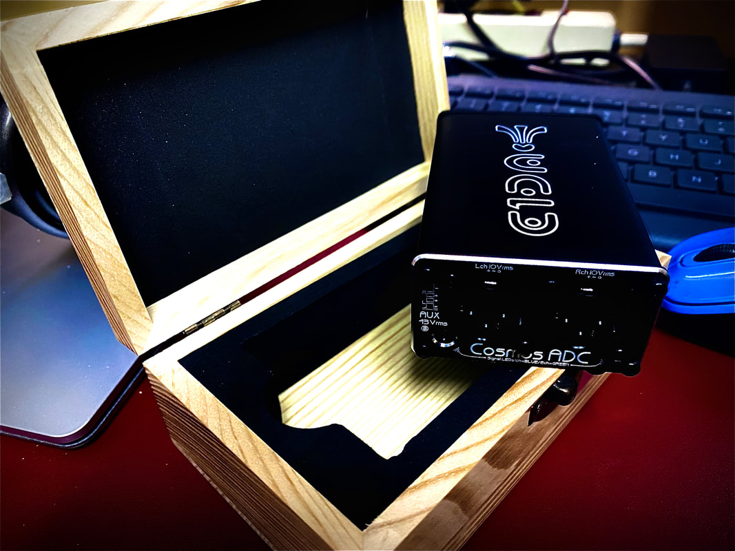Photo 1 from “A Cosmos Contained in a Wooden Box”
